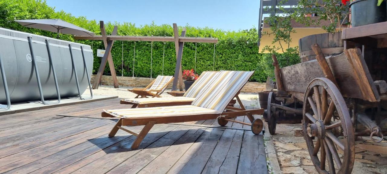 Apartmani Karoca 3 Pula Exterior foto